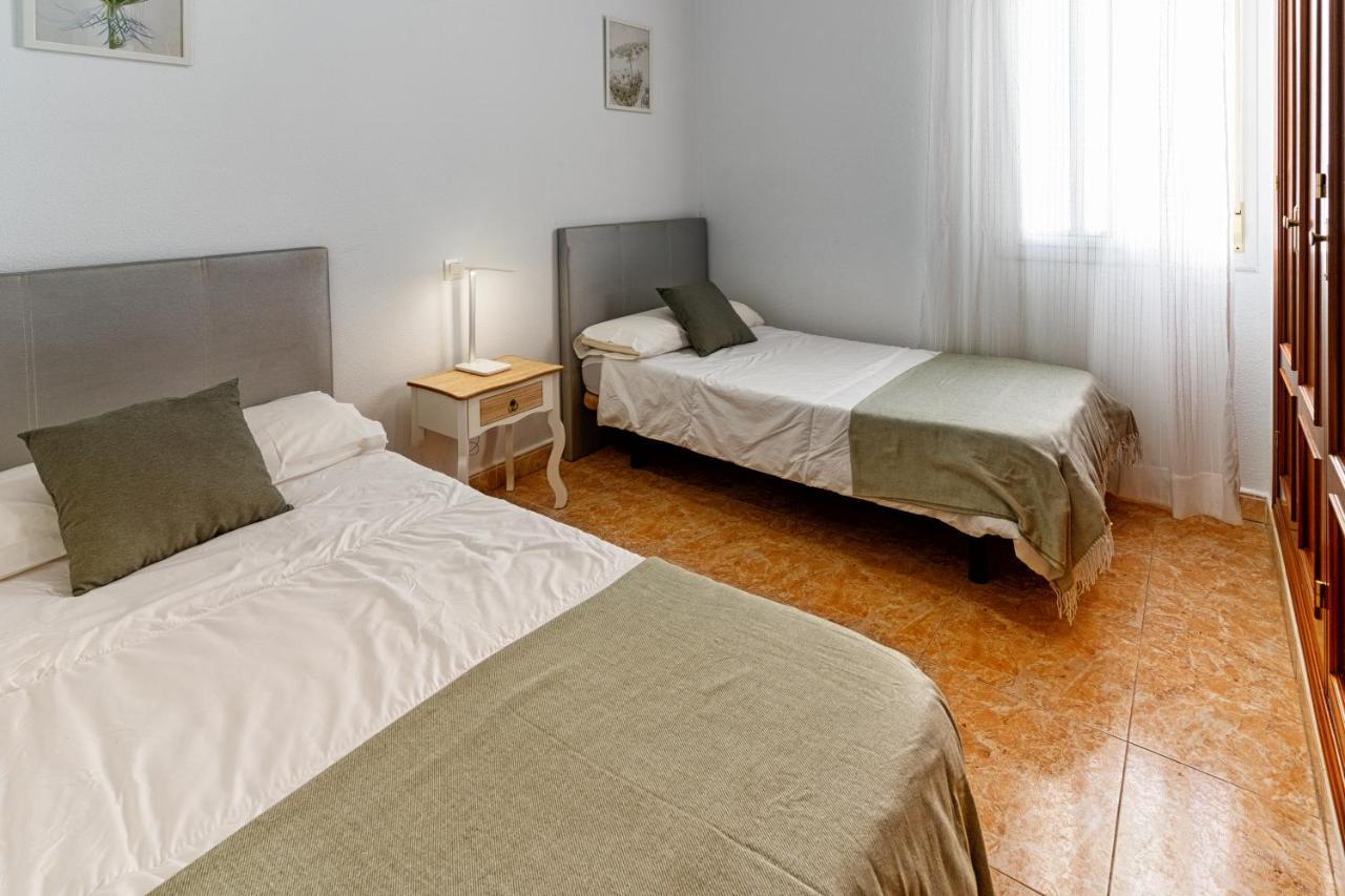 Casa Catalina Beach And Golf Apartman Estepona Kültér fotó